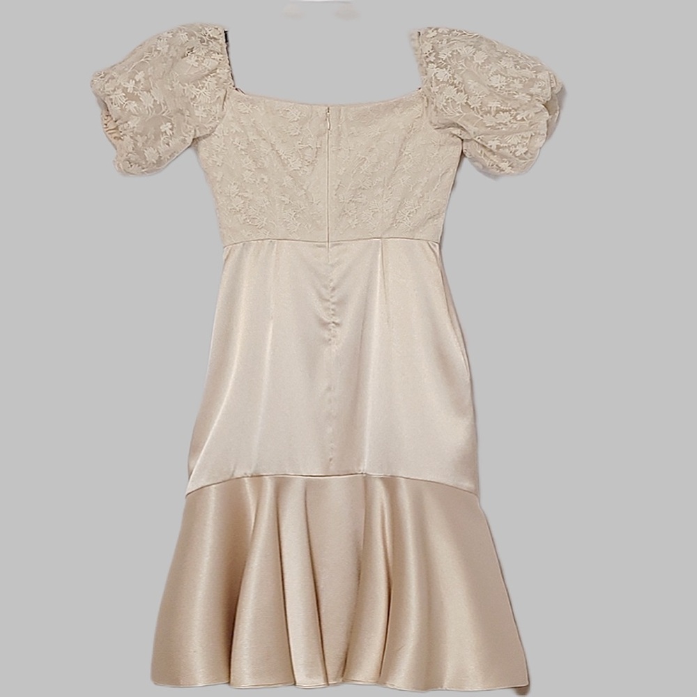 Gal Meets Glam Adele Off-Shoulder Lace Dress Cream Size 8 - Picture 5 of 7